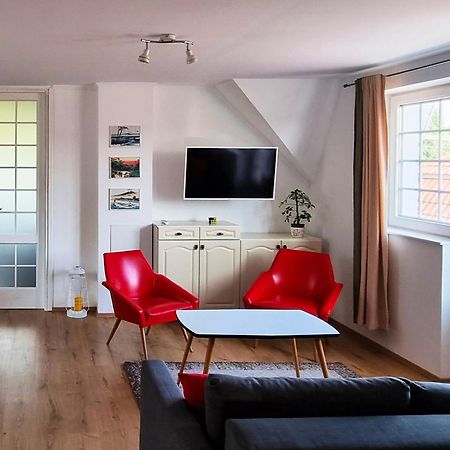 White Apartment Кестели Екстериор снимка