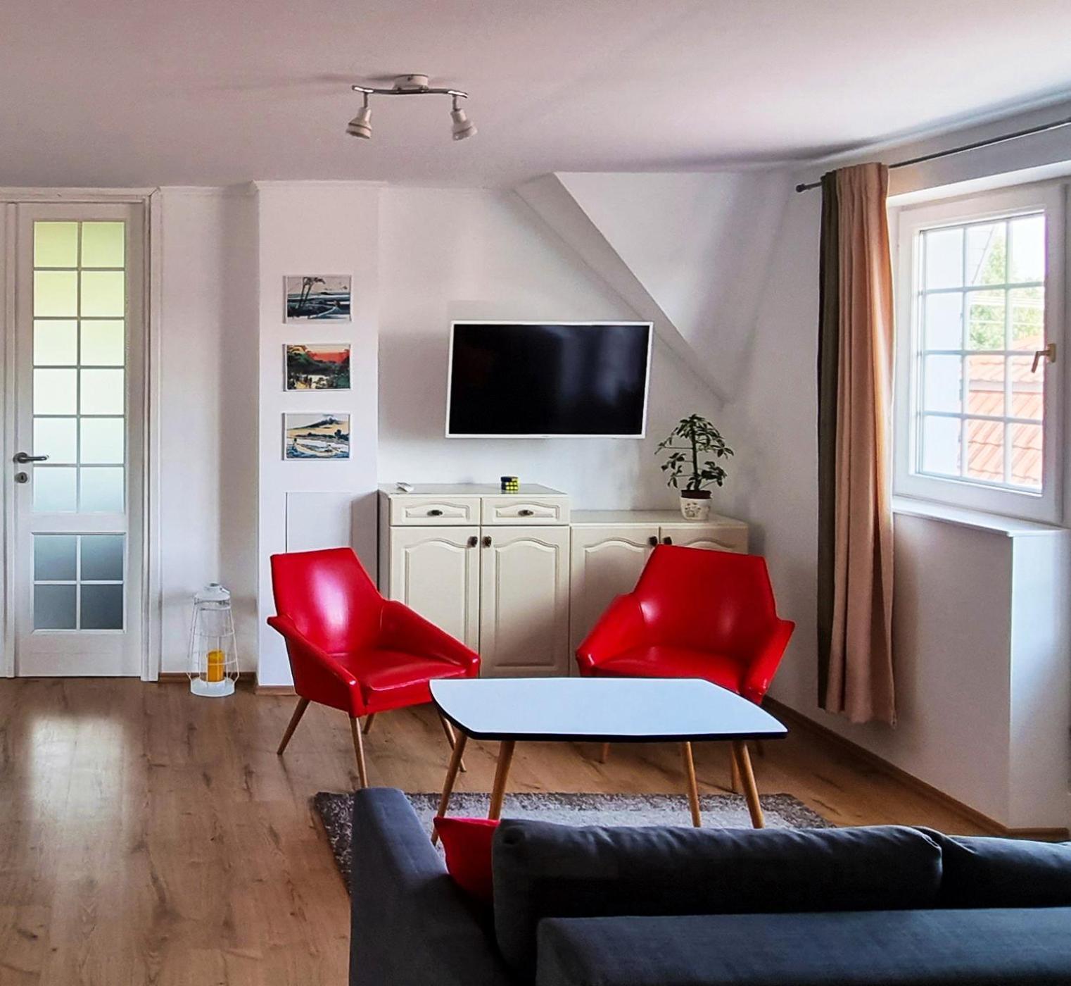 White Apartment Кестели Екстериор снимка